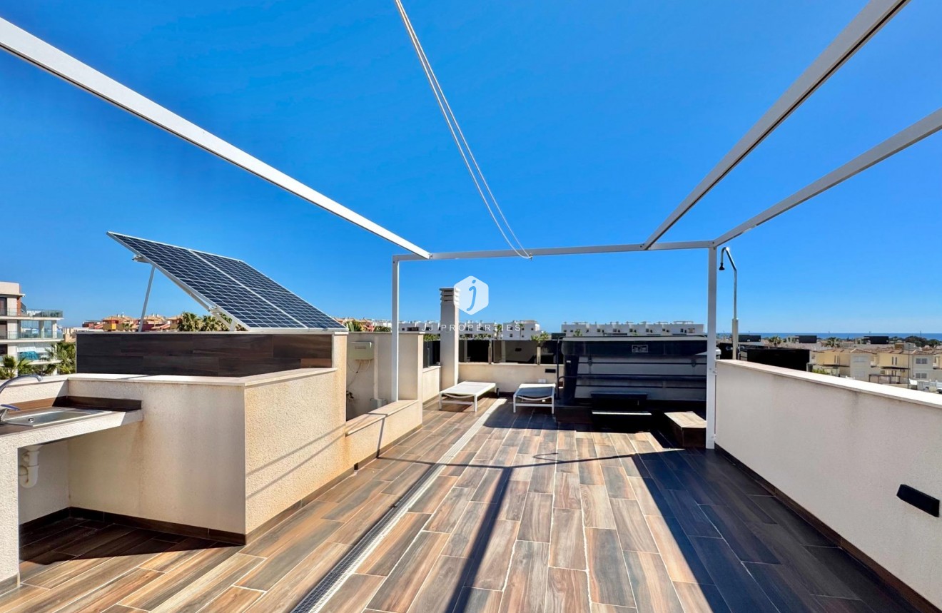 Resale - Villa -
Orihuela Costa - Lomas de Cabo Roig