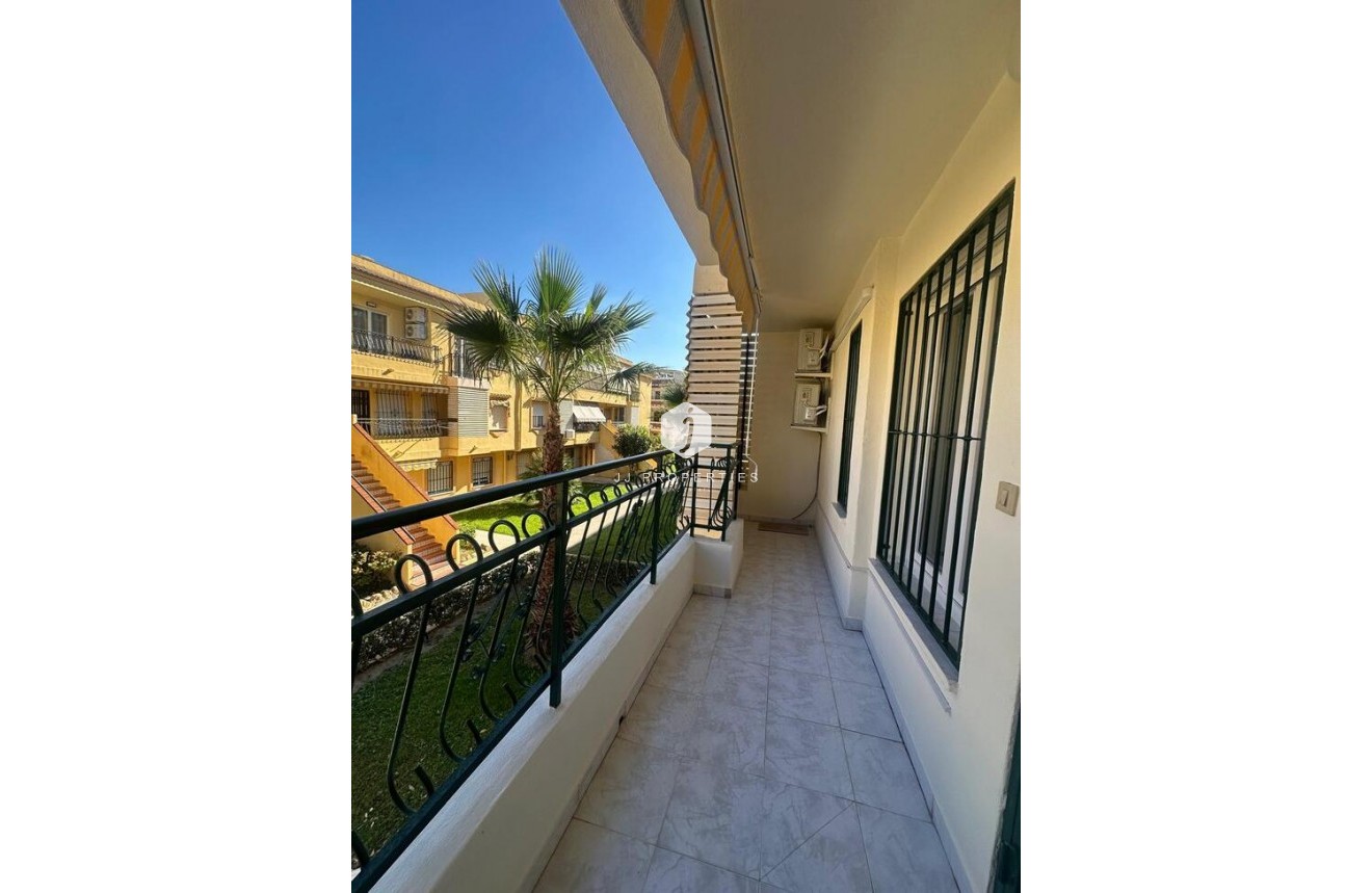 Resale - Apartment / flat -
Torrevieja - La veleta