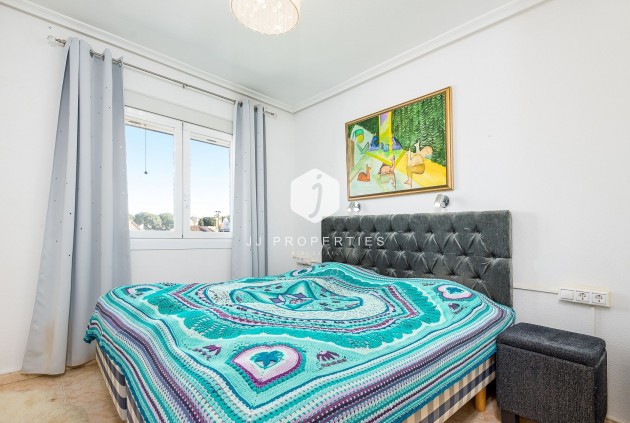 Resale - Villa -
Torrevieja - Costa Blanca