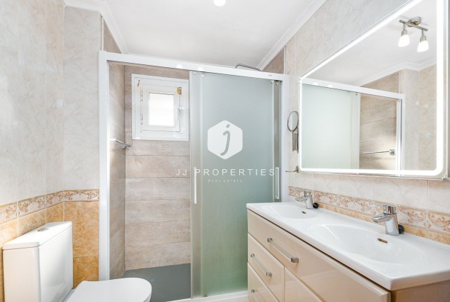 Resale - Villa -
Torrevieja - Costa Blanca