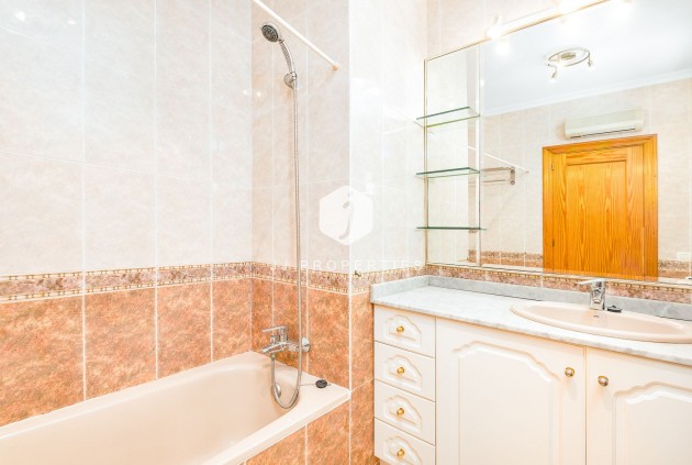 Resale - Villa -
Torrevieja - Costa Blanca