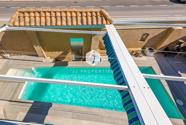 Resale - Villa -
Torrevieja - Costa Blanca