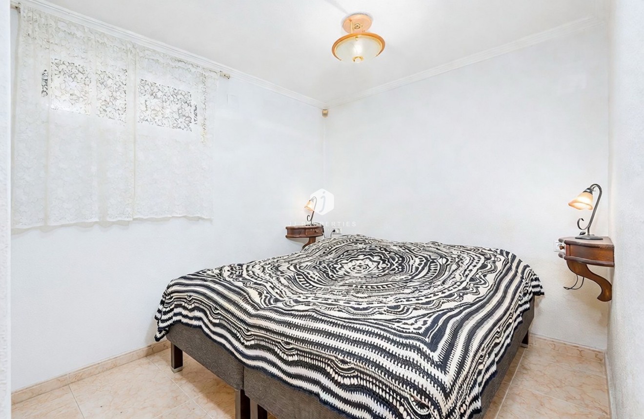 Resale - Villa -
Torrevieja - Costa Blanca