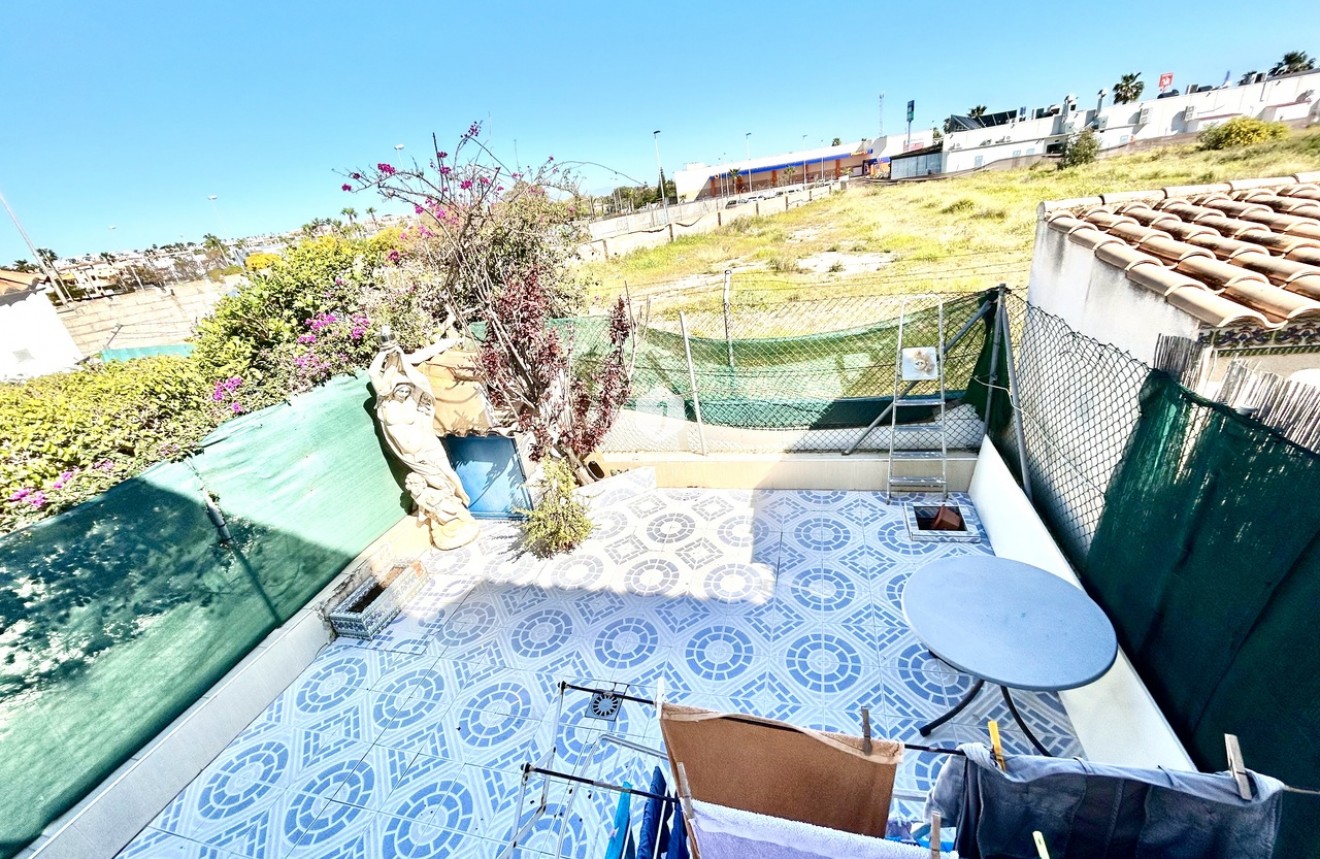 Resale - Apartment / flat -
Punta Prima - Costa Blanca