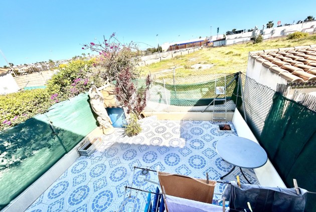 Resale - Apartment / flat -
Punta Prima - Costa Blanca