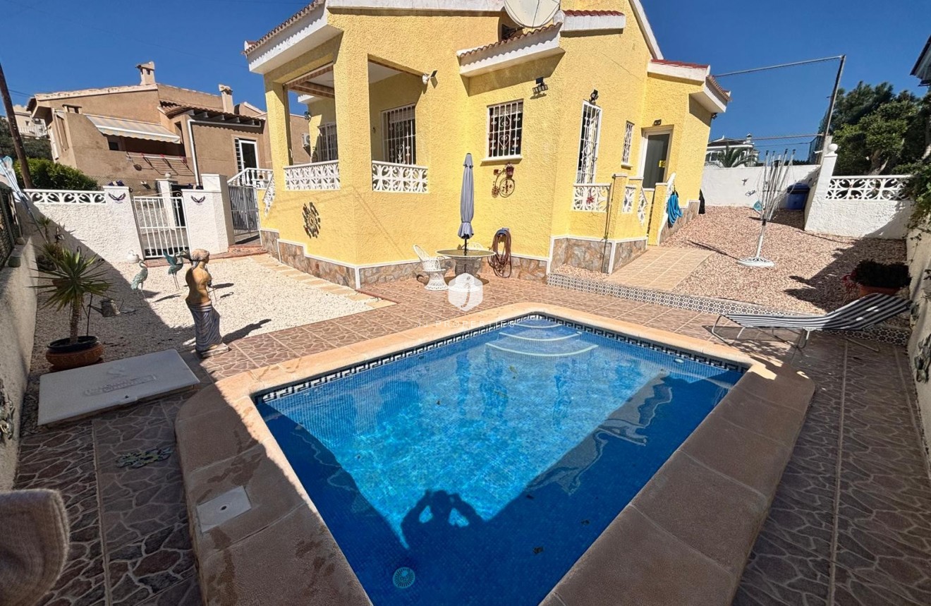 Resale - Villa -
Ciudad Quesada - Costa Blanca
