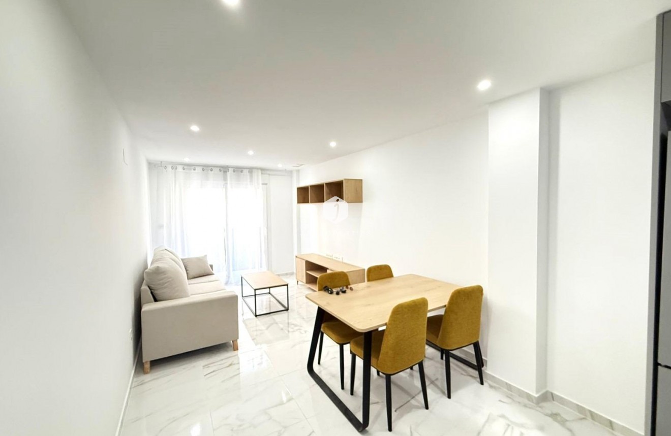 Resale - Apartment / flat -
Torrevieja - PARQUE DE LAS NACIONES