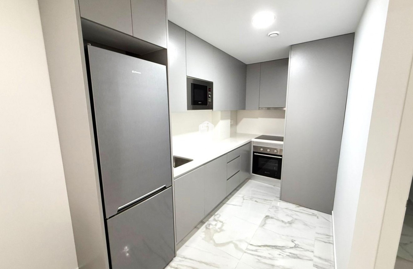 Resale - Apartment / flat -
Torrevieja - PARQUE DE LAS NACIONES