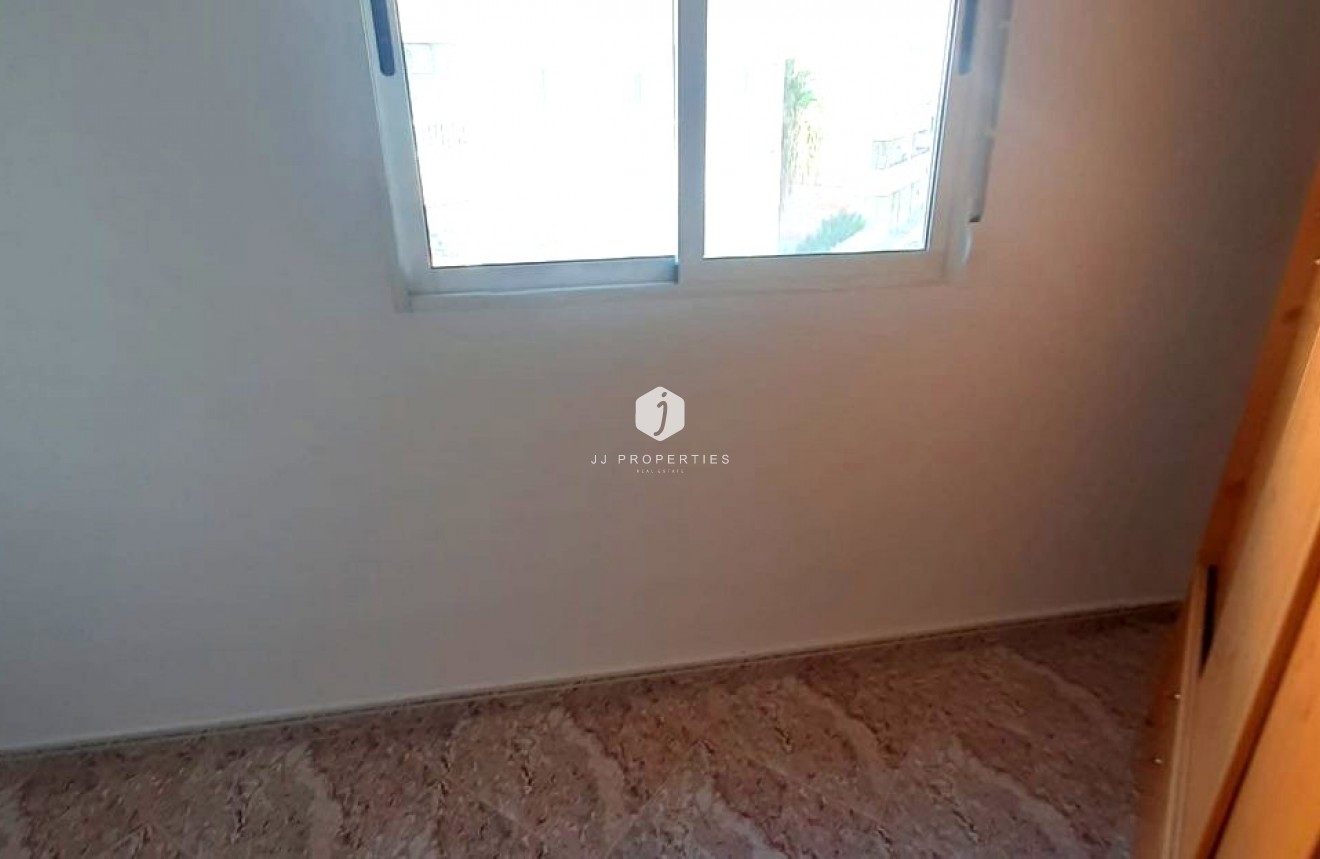 Resale - Apartment / flat -
Torrevieja - Costa Blanca