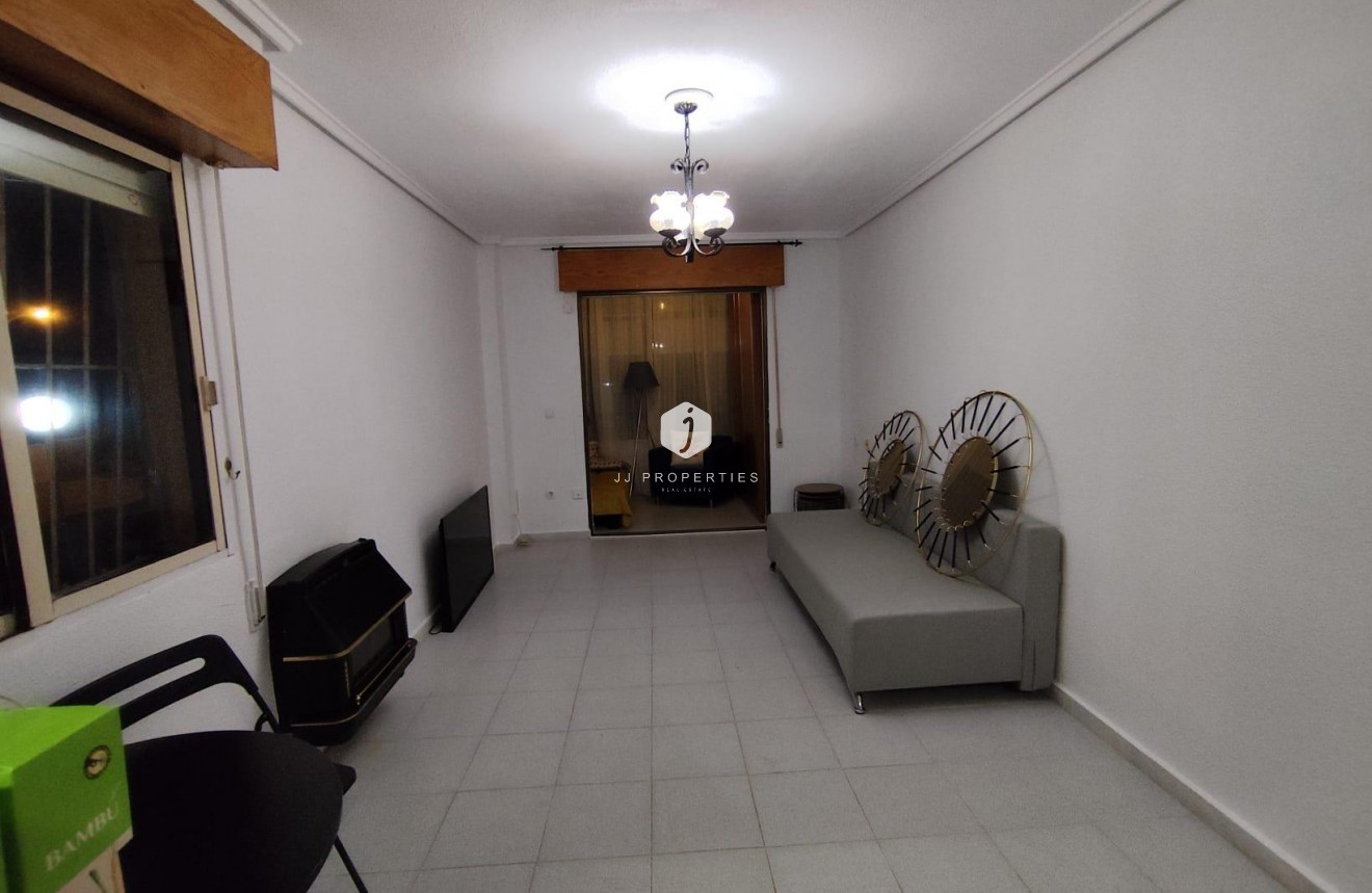Resale - Apartment / flat -
Torrevieja - La Siesta - El Salado - Torreta