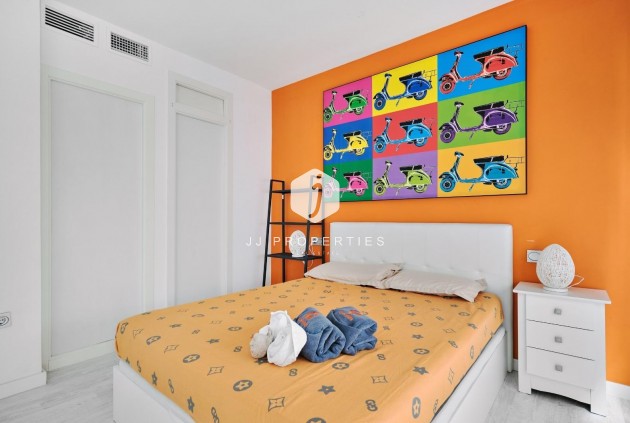 Resale - Apartment / flat -
Torrevieja - Playa del Cura