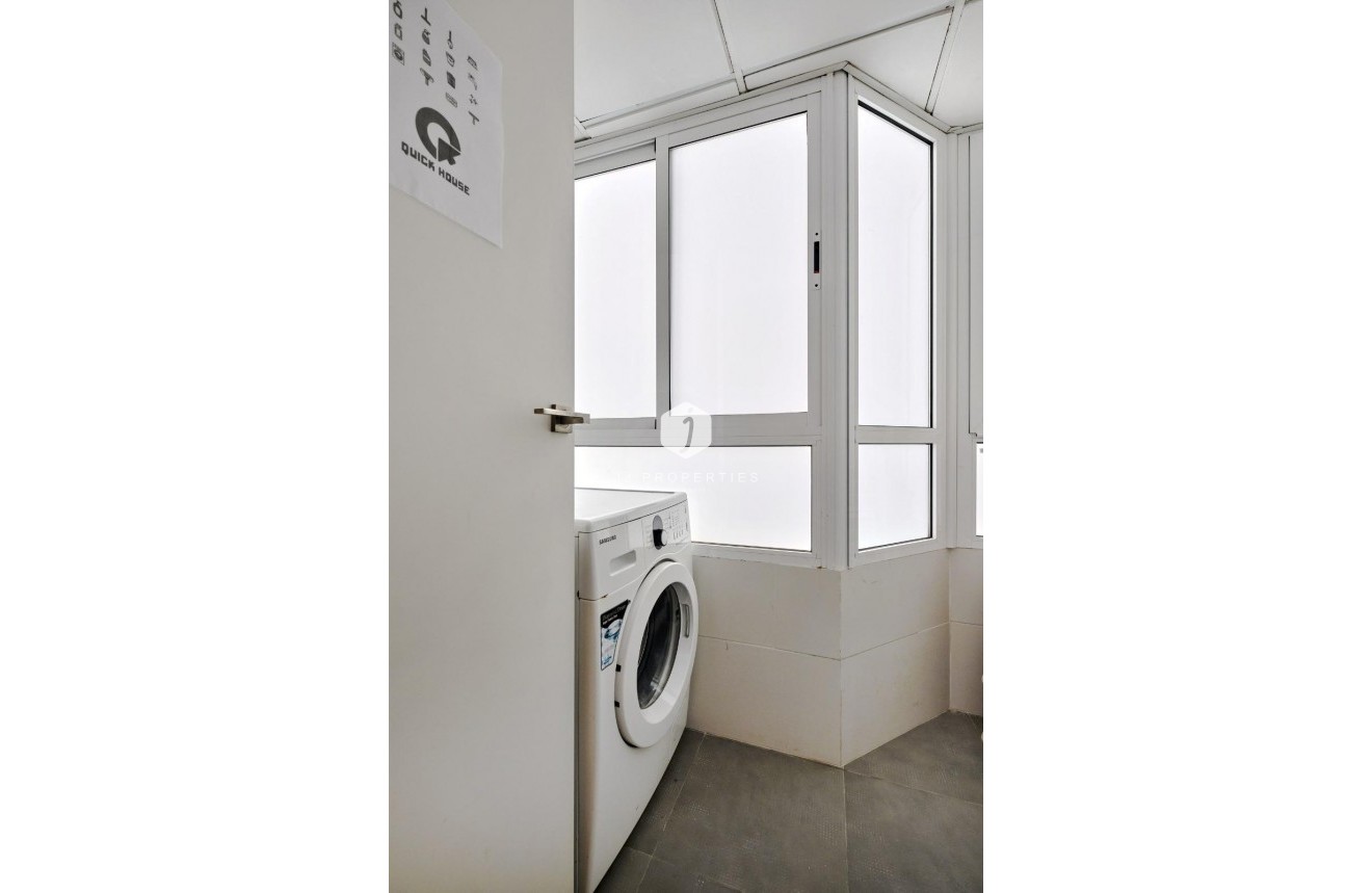 Resale - Apartment / flat -
Torrevieja - Playa del Cura