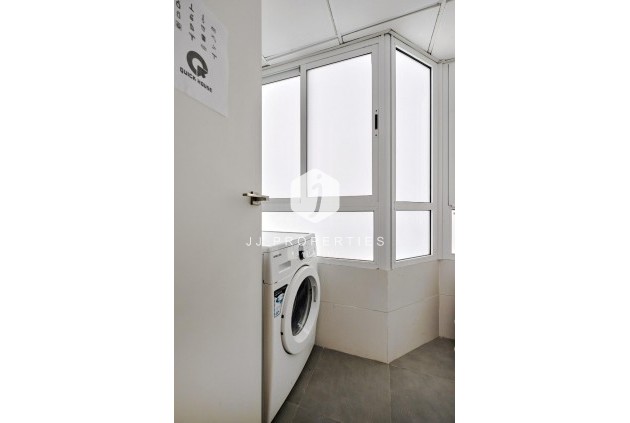 Resale - Apartment / flat -
Torrevieja - Playa del Cura