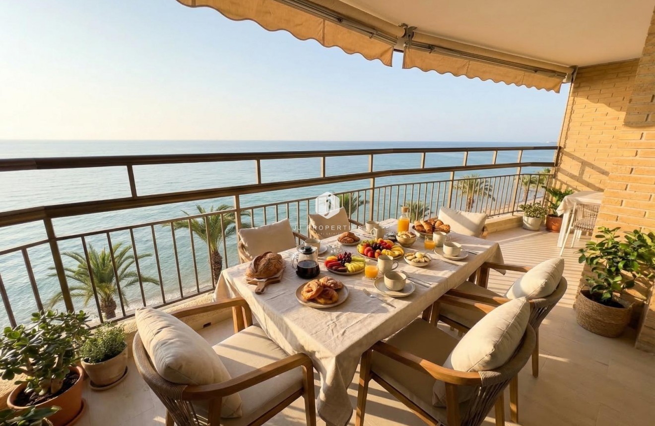 Resale - Apartment / flat -
Torrevieja - Playa del Cura