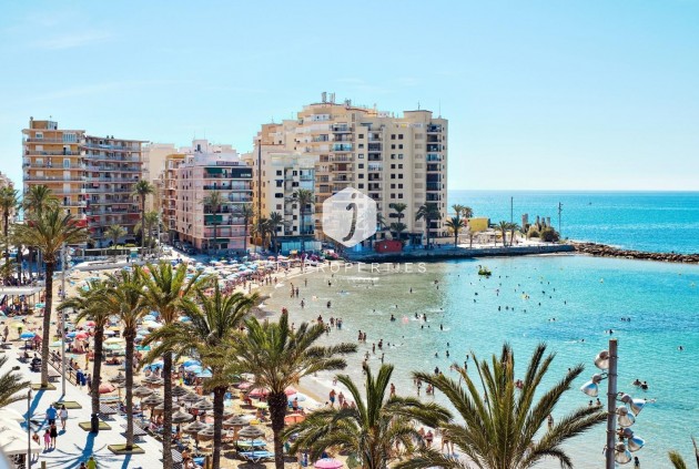 Resale - Apartment / flat -
Torrevieja - Playa del Cura