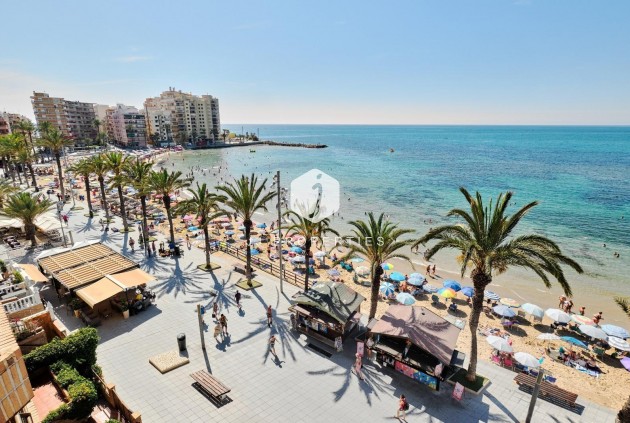 Resale - Apartment / flat -
Torrevieja - Playa del Cura