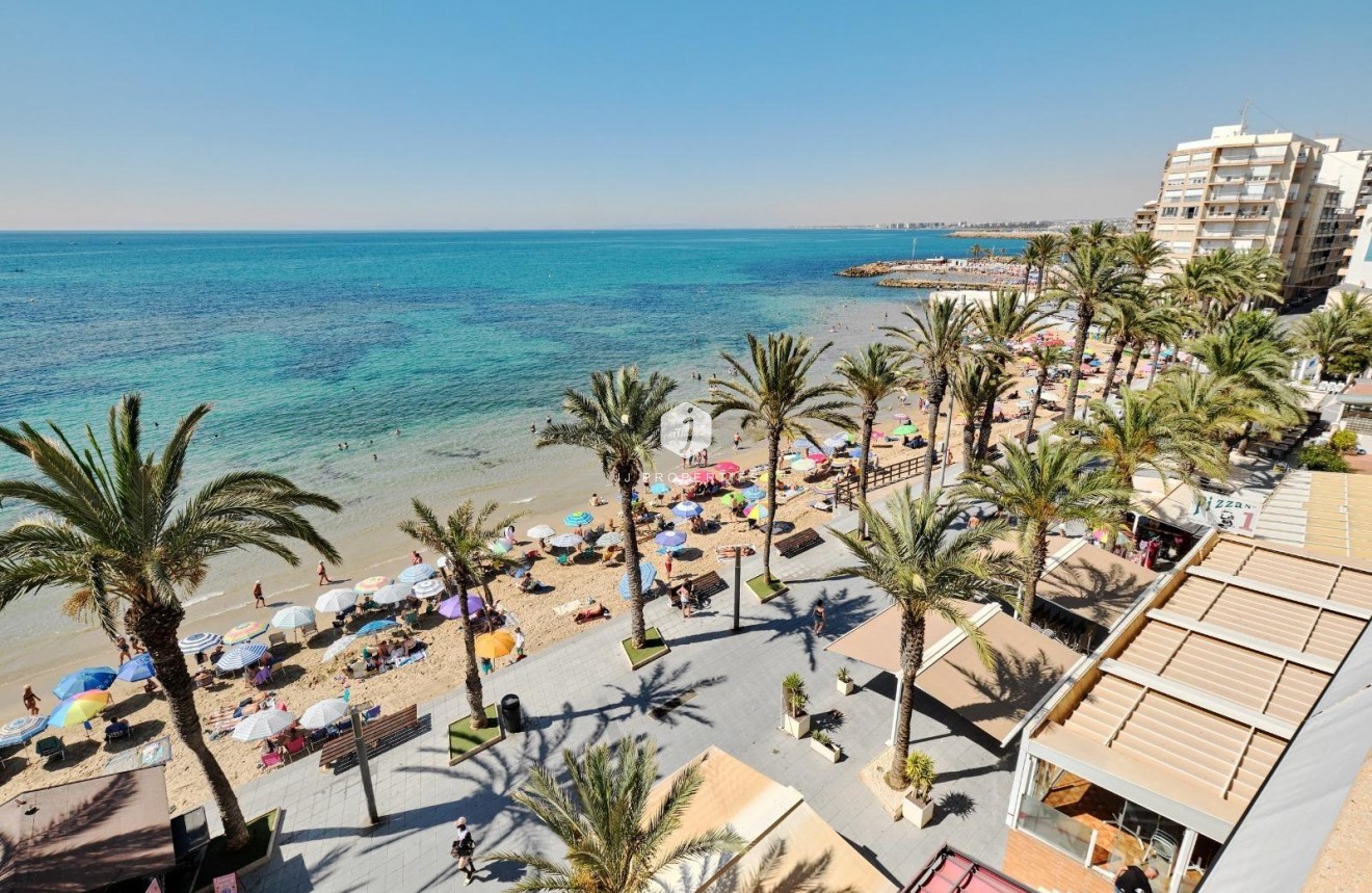 Resale - Apartment / flat -
Torrevieja - Playa del Cura