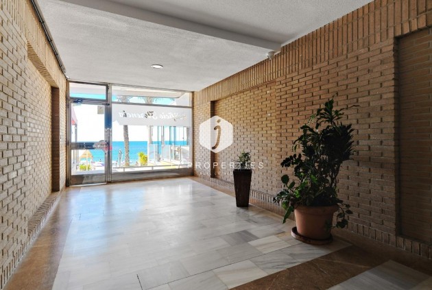 Resale - Apartment / flat -
Torrevieja - Playa del Cura