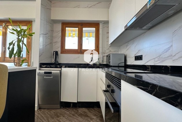 Tweedehands - Appartement / flat -
Torrevieja - Centro