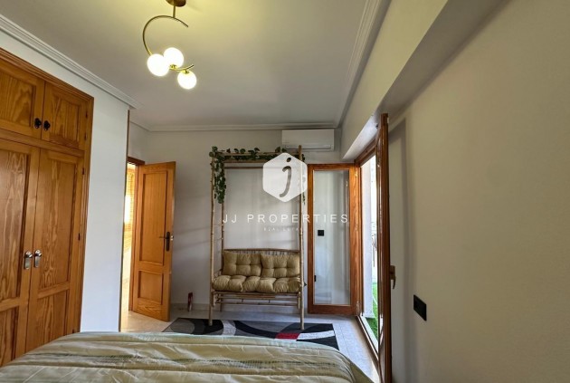 Tweedehands - Appartement / flat -
Torrevieja - Centro