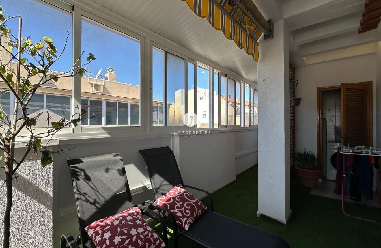 Tweedehands - Appartement / flat -
Torrevieja - Centro