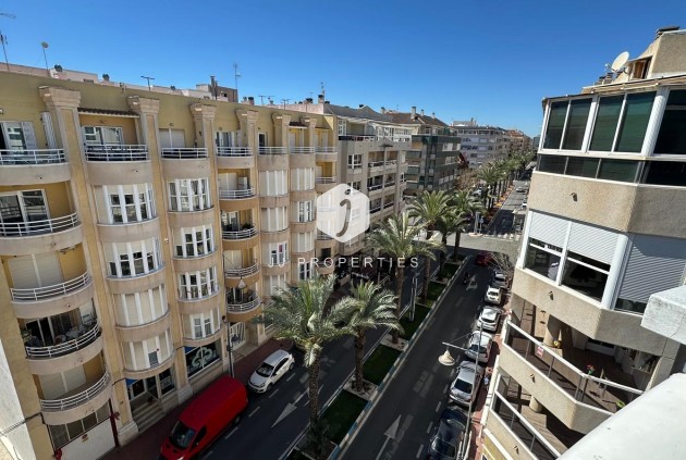 Tweedehands - Appartement / flat -
Torrevieja - Centro