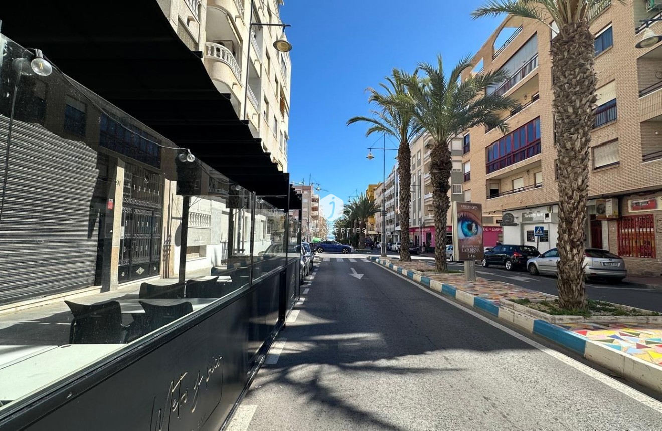 Tweedehands - Appartement / flat -
Torrevieja - Centro