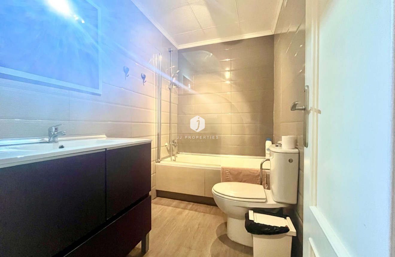 Resale - Apartment / flat -
Torrevieja - Acequion