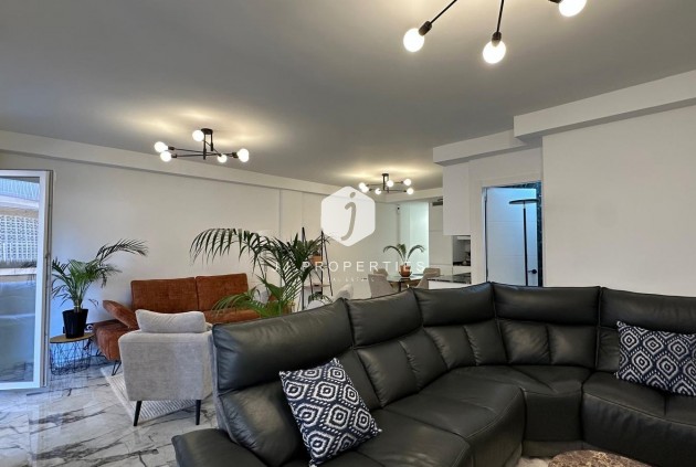 Resale - Apartment / flat -
Torrevieja - Playa del Cura