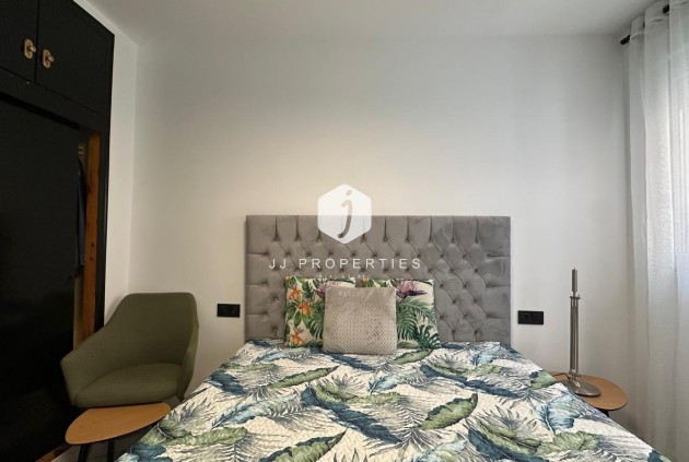 Resale - Apartment / flat -
Torrevieja - Playa del Cura