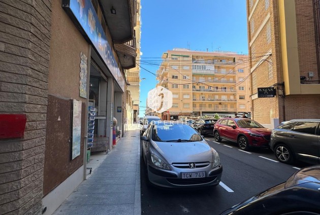 Resale - Apartment / flat -
Torrevieja - Playa del Cura