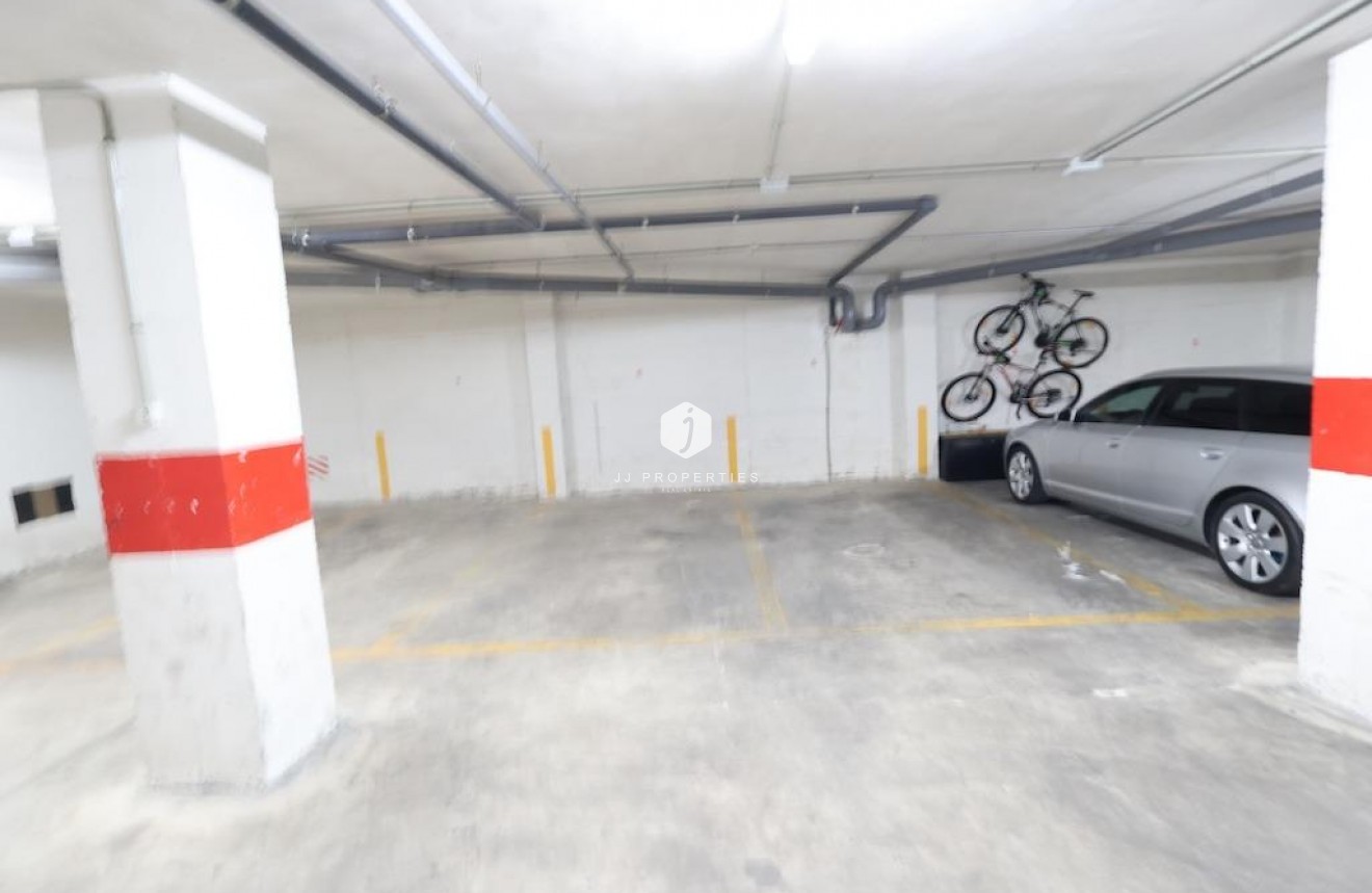 Resale - Apartment / flat -
Torrevieja - Costa Blanca