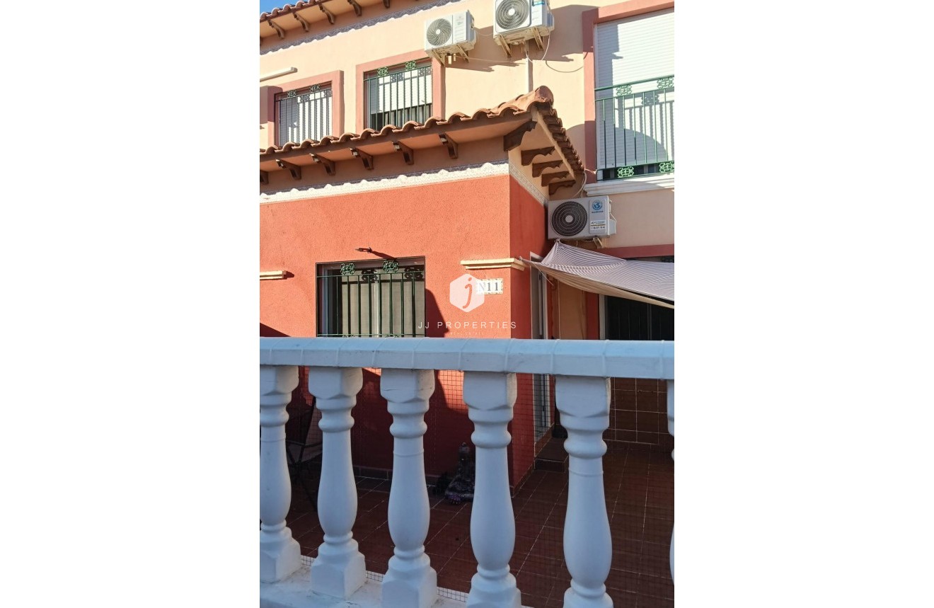 Resale - Chalet -
Torrevieja - Torretas