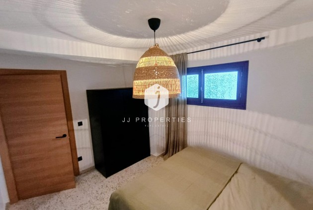 Resale - Apartment / flat -
Guardamar del Segura - Urbanizaciones