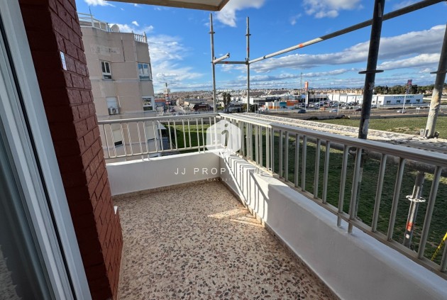 Resale - Apartment / flat -
Torrevieja - Costa Blanca