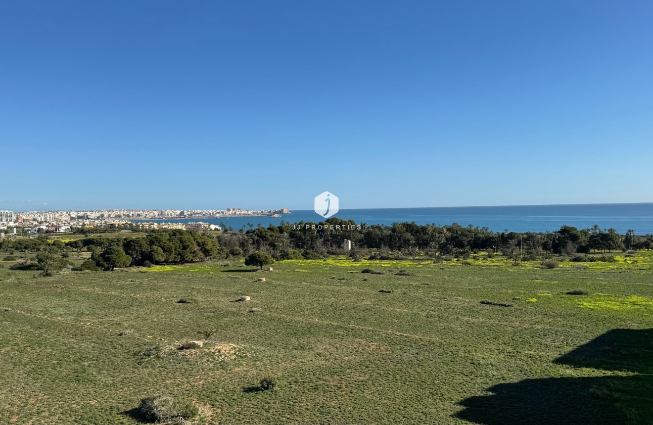 Resale - Apartment / flat -
Torrevieja - Costa Blanca