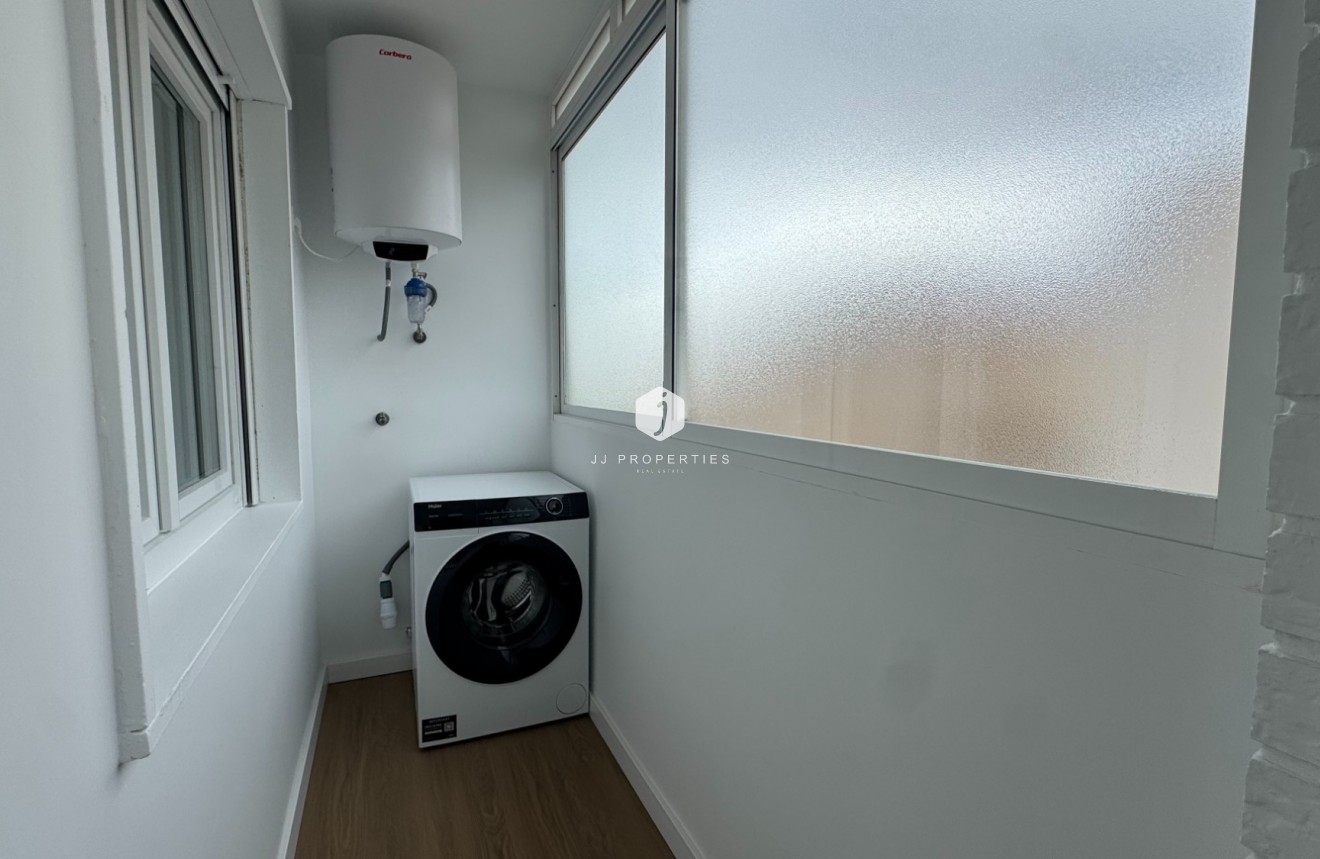 Resale - Apartment / flat -
Torrevieja - Costa Blanca