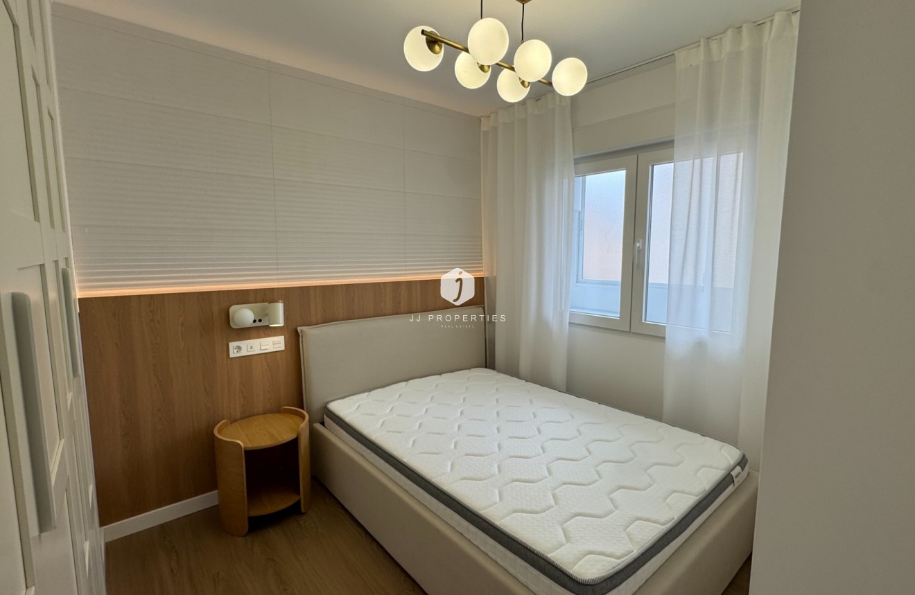 Resale - Apartment / flat -
Torrevieja - Costa Blanca