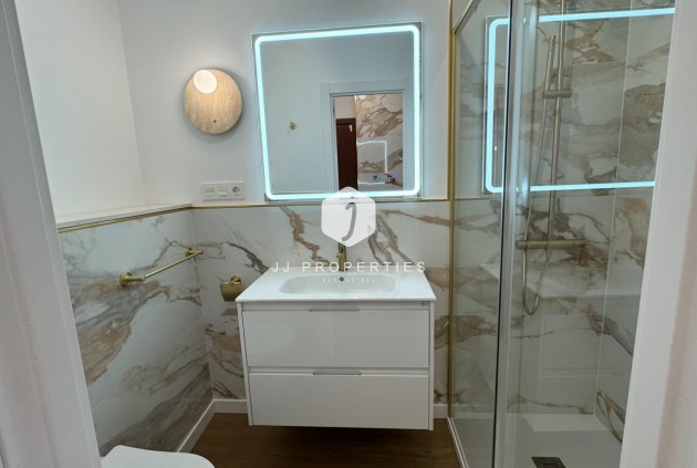 Resale - Apartment / flat -
Torrevieja - Costa Blanca