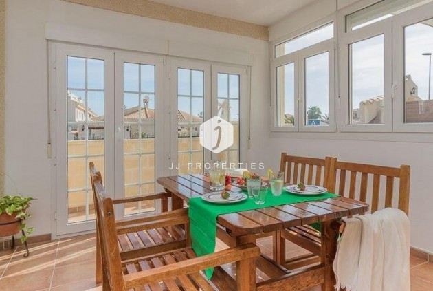 Resale - Chalet -
Orihuela Costa - Costa Blanca