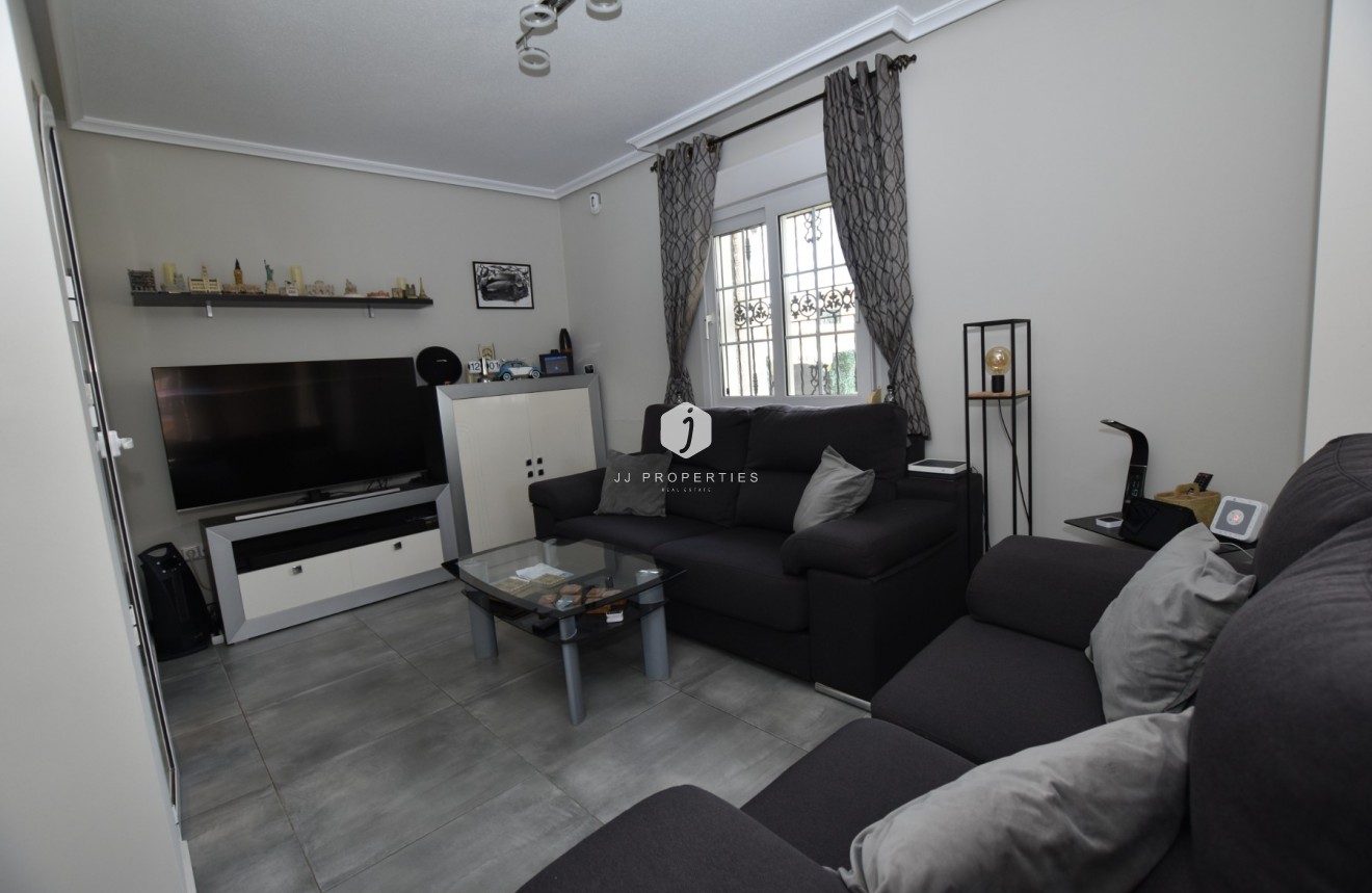 Resale - Villa -
Orihuela Costa - Costa Blanca