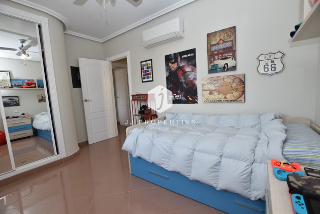 Resale - Villa -
Orihuela Costa - Costa Blanca
