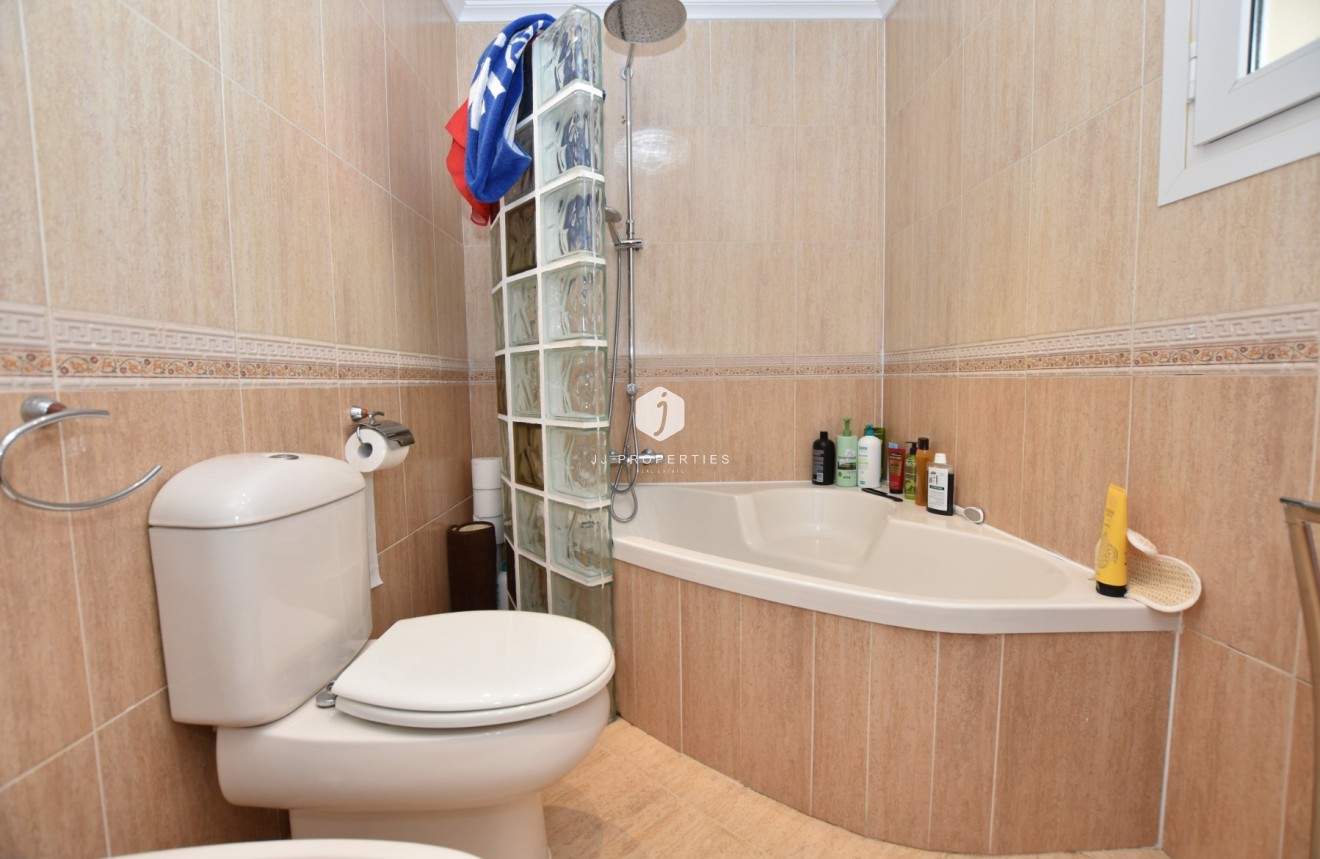 Resale - Villa -
Orihuela Costa - Costa Blanca