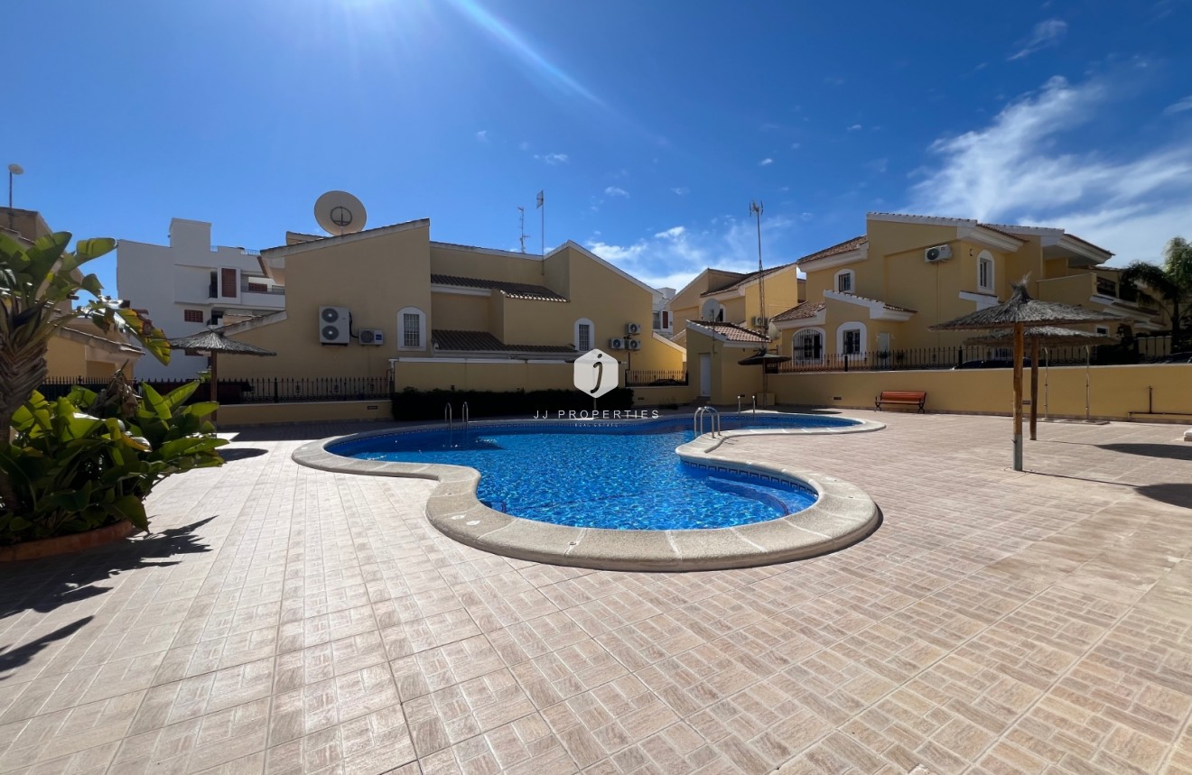 Resale - Villa -
Orihuela Costa - Costa Blanca