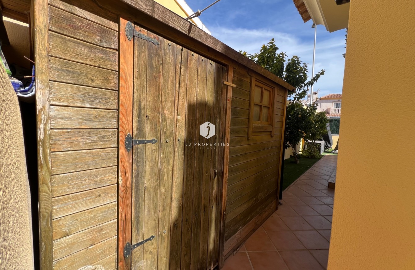 Resale - Villa -
Orihuela Costa - Costa Blanca