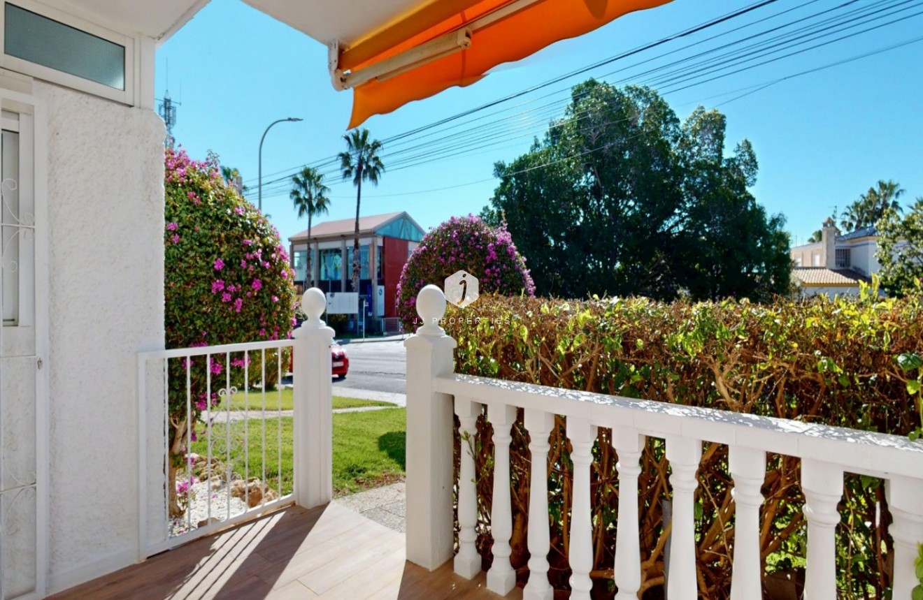 Z drugiej ręki - Mieszkanie w bloku -
Orihuela Costa - Costa Blanca