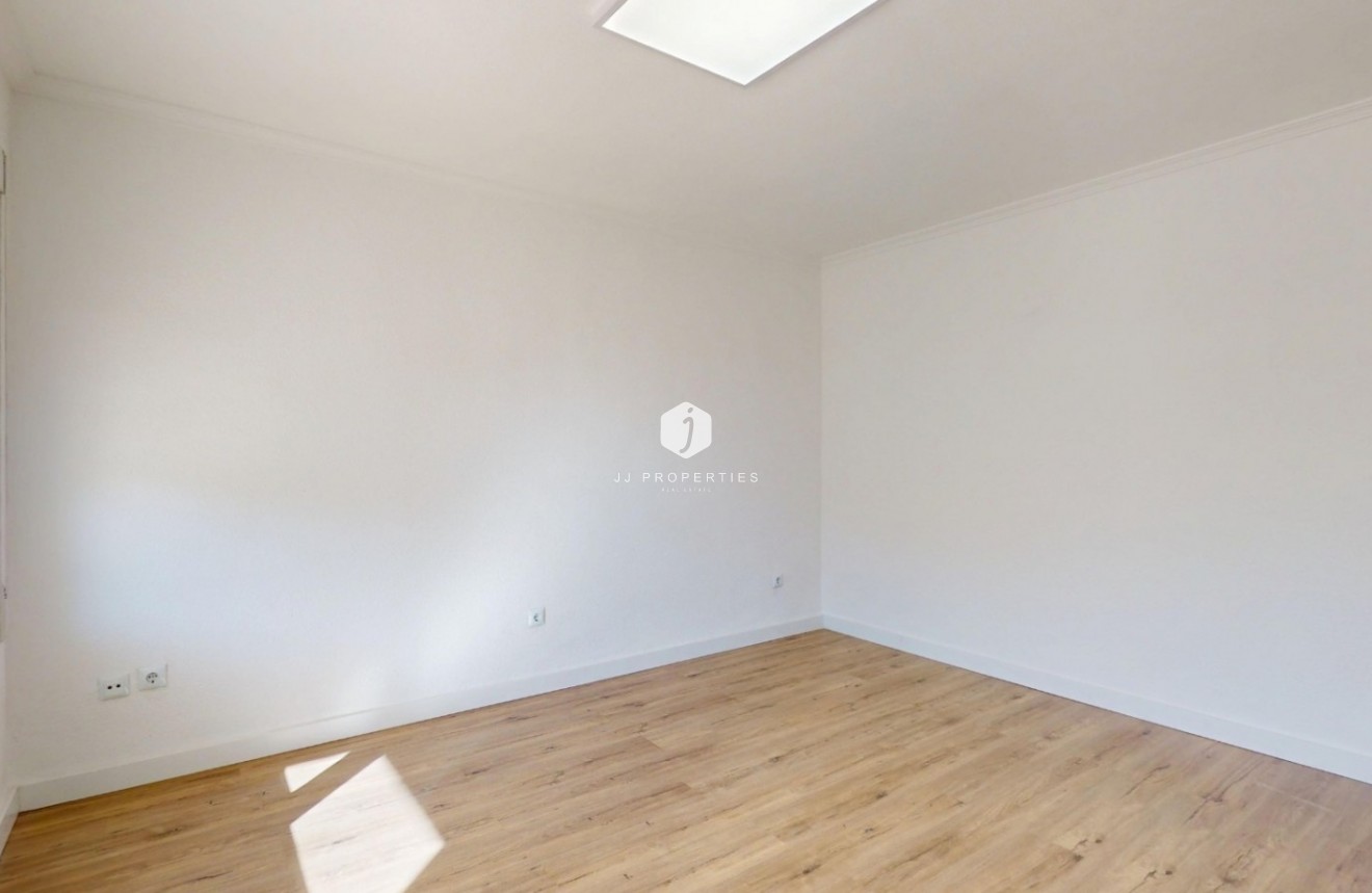 Z drugiej ręki - Mieszkanie w bloku -
Orihuela Costa - Costa Blanca