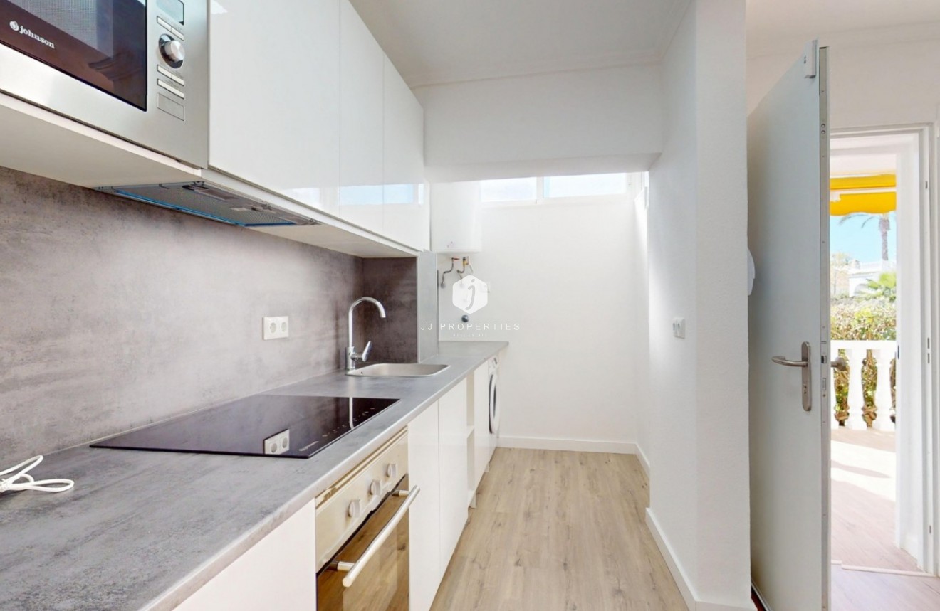 Z drugiej ręki - Mieszkanie w bloku -
Orihuela Costa - Costa Blanca