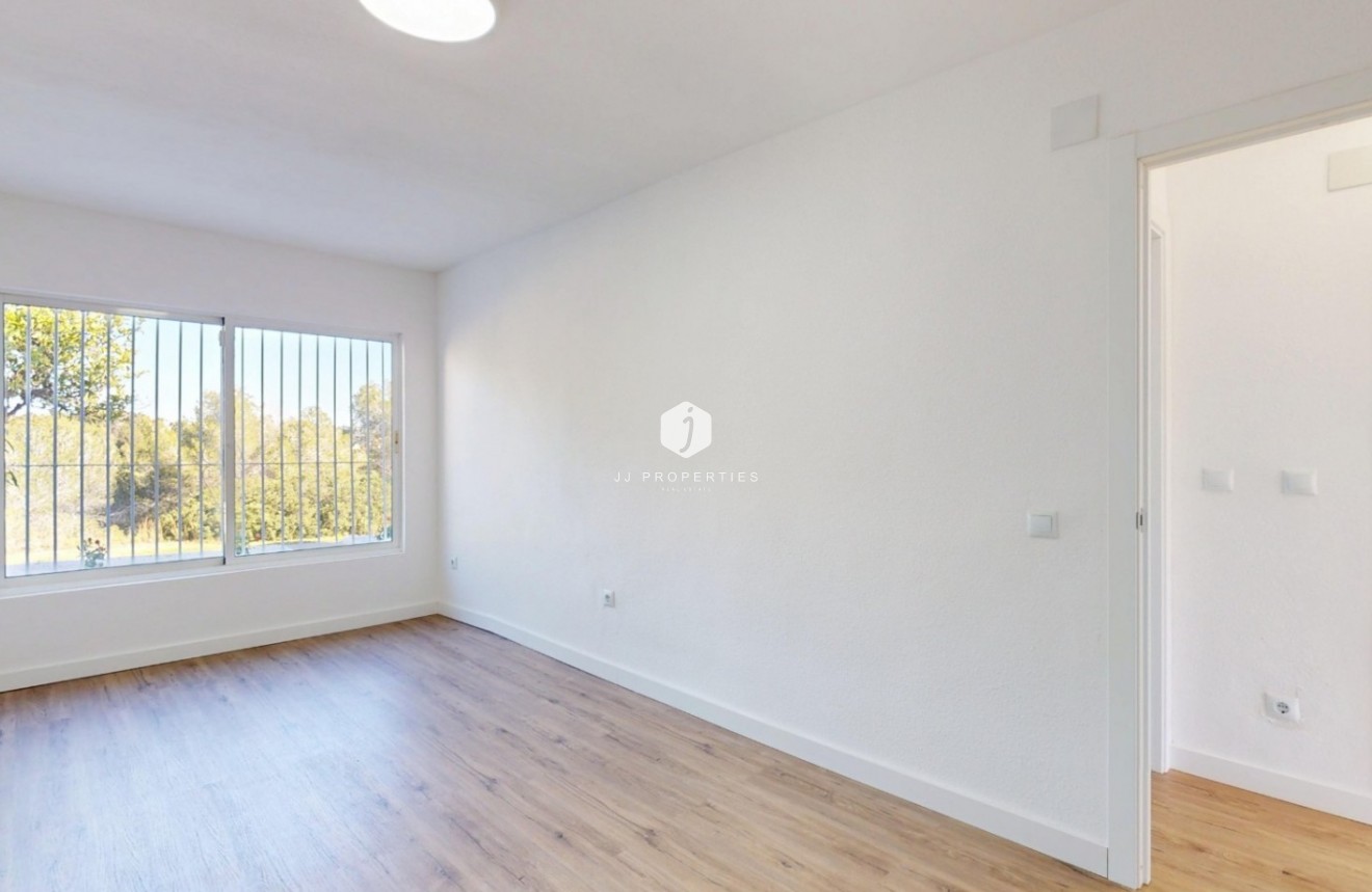 Z drugiej ręki - Mieszkanie w bloku -
Orihuela Costa - Costa Blanca