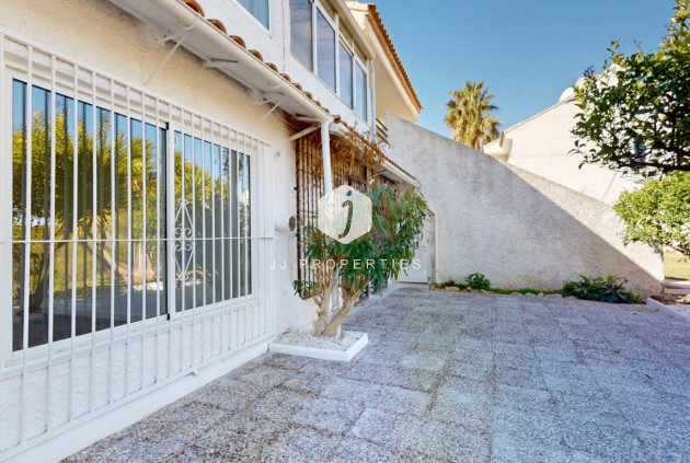 Z drugiej ręki - Mieszkanie w bloku -
Orihuela Costa - Costa Blanca